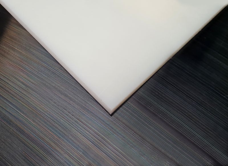 POM on mittatarkka tekninen muovi