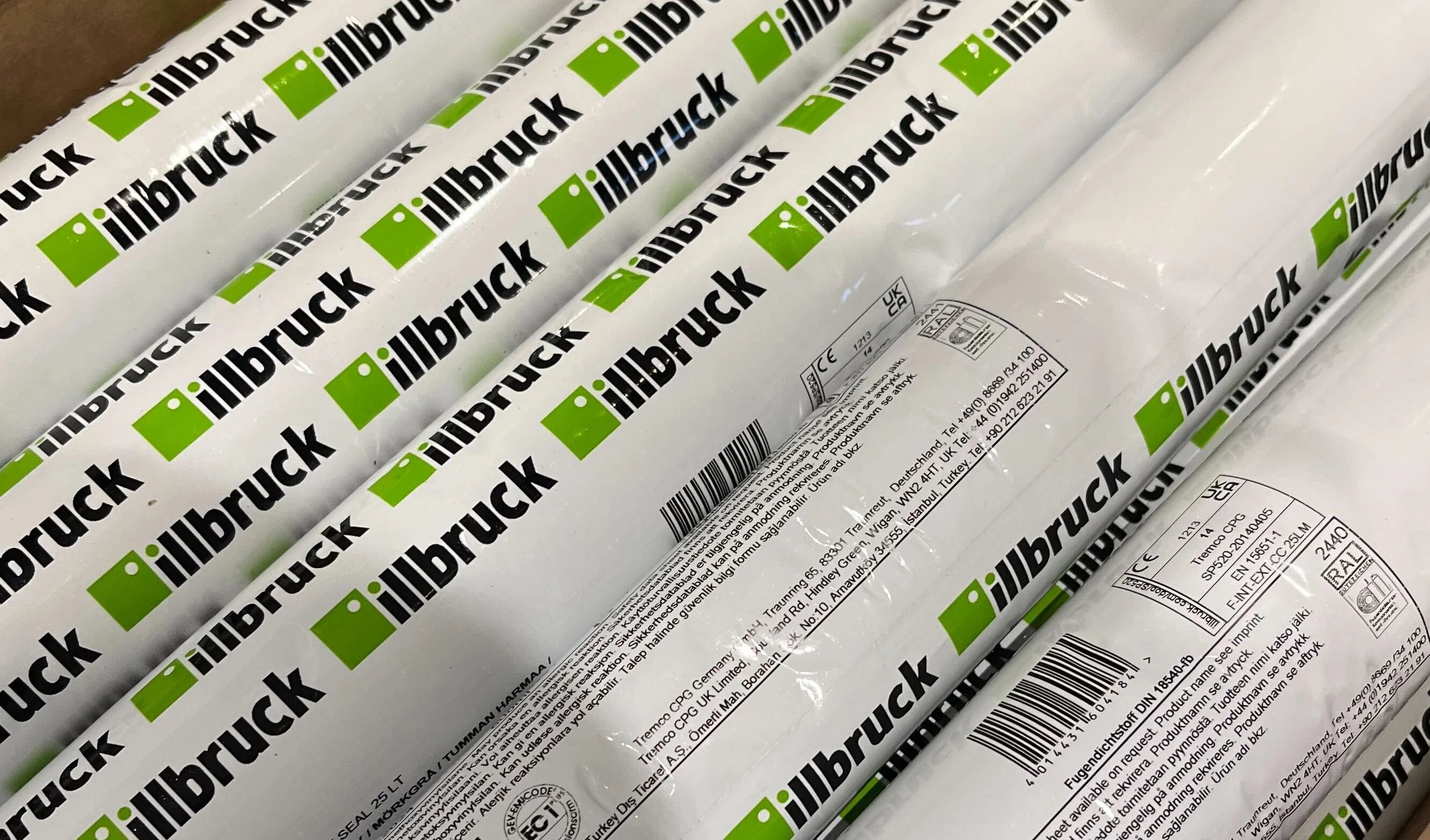 Julkisivun elementtisaumojen uusiminen