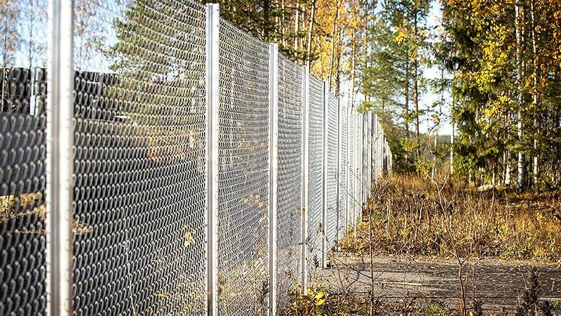 Ohjeita panssariaidan tolppien asennukseen
