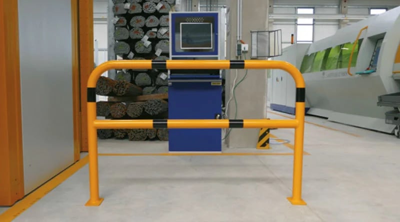 Törmäyssuojat ja -pollarit antavat turvaa kalustolle sekä henkilöstölle | Cronvall Oy