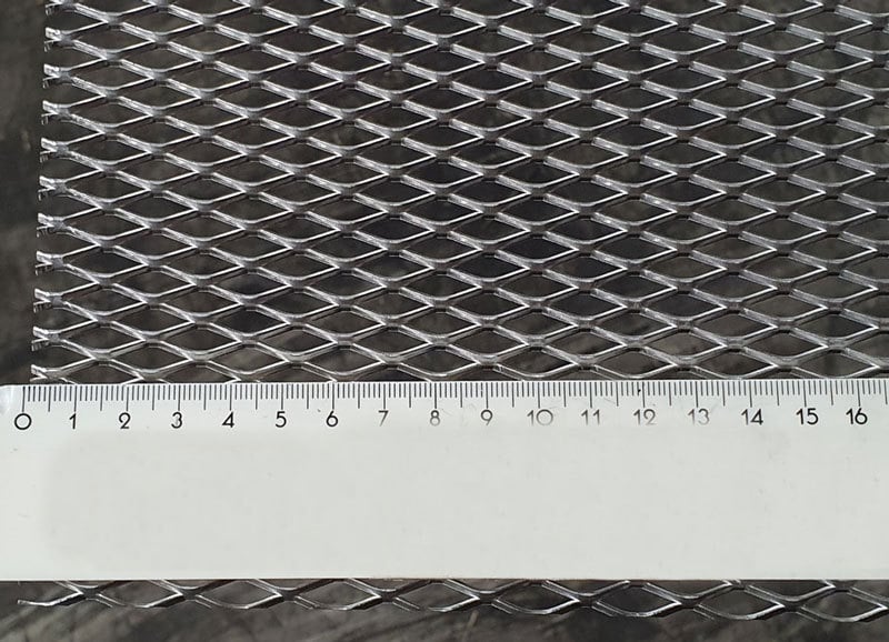 1 - Alumiini verkkolevyt Alumiini 7.4x19 1250x2500mm avoin ala 54%