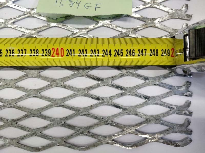 1 - Sinkityt verkkolevyt Sinkitty litistetty 10.9x32.8 2440x1220mm avoin ala 63%