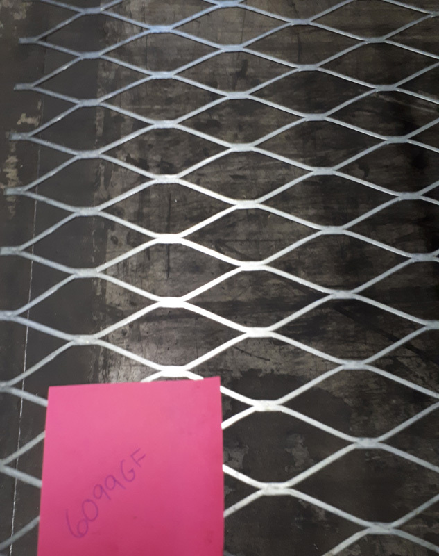 Sinkityt verkkolevyt Sinkitty litistetty 30x68 2440x1220mm avoin ala 90%