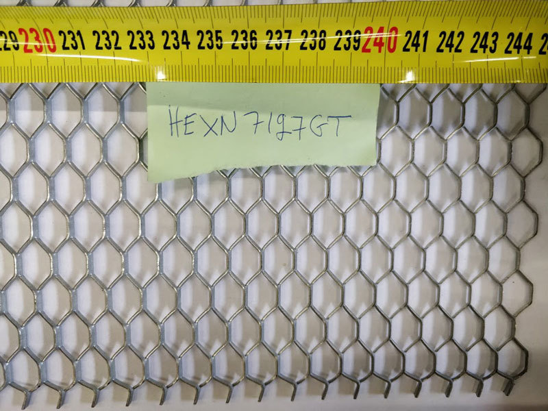 1 - Sinkityt verkkolevyt Sinkitty 25.4x11.67 1220x2440mm avoin ala 78%