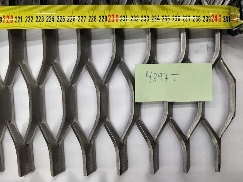 1 - Teräs verkkolevyt Teräs 24x79 1220x2440mm avoin ala 58%