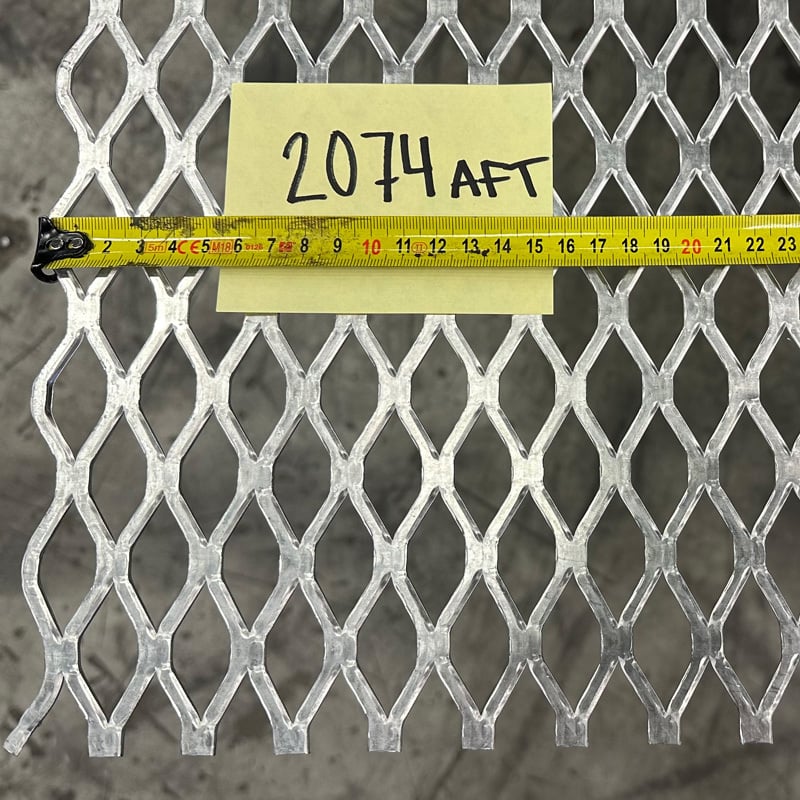 1 - Alumiini verkkolevyt Alumiini litistetty 17.78x40.64 1250x2500mm avoin ala 66%