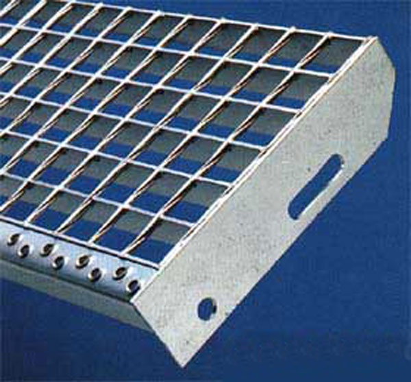 1 - Ritiläaskelmat Kuumasinkitty Sileä 34x38 30x2 600x200mm