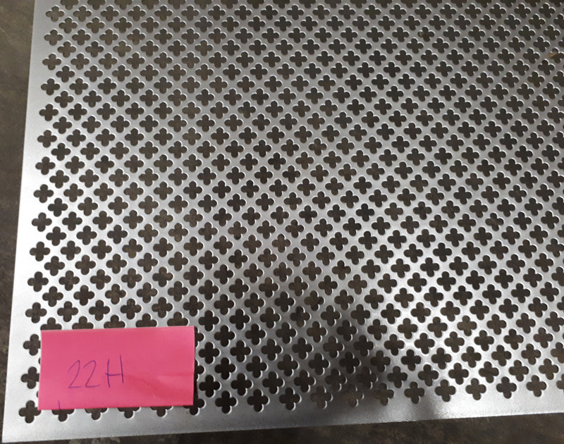 1 - Teräs reikälevyt Teräs 1x1000x2000mm APILA 46.0%