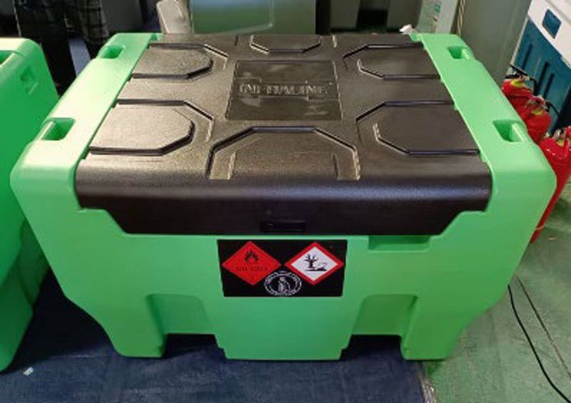 Säiliöt ja tankkausasemat Säiliö Bensiinin kuljetukseen 330l