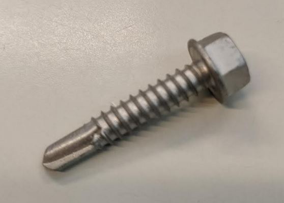 Panssariaidan tolpat ja tarvikkeet Panssariaitatolpan poraruuvi ja alulevyke