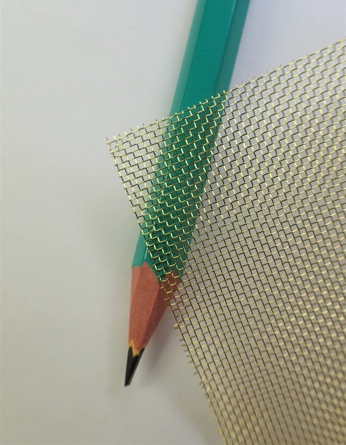 1 - Kudotut verkot Messinki 0.7x0.7x0.16mm 1020mm