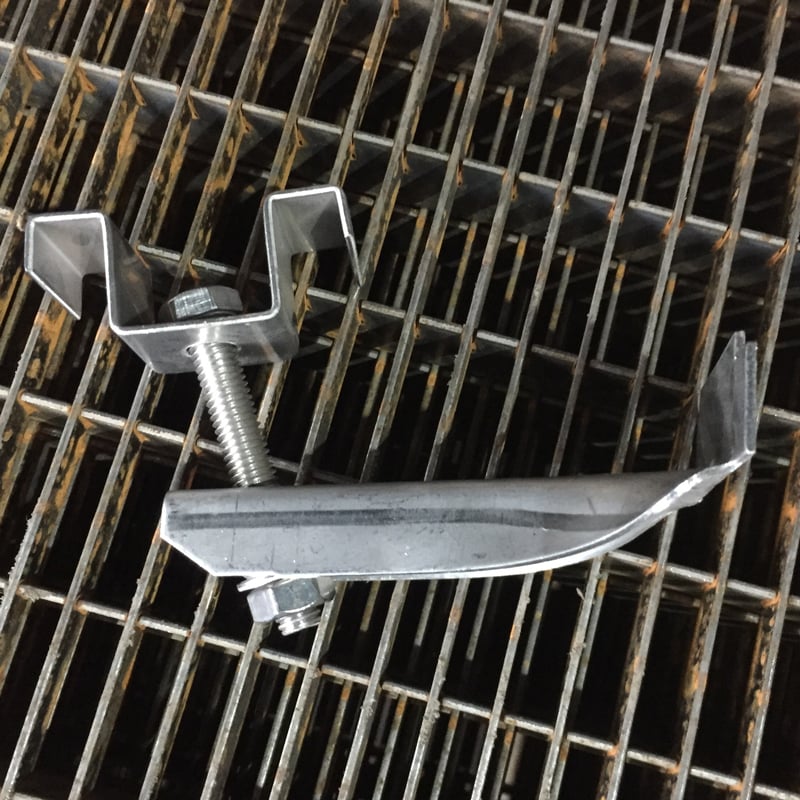 1 - Ritilämatot ja tasoritilät HST Yleiskiinnitin lasikuituritilälle 38mm