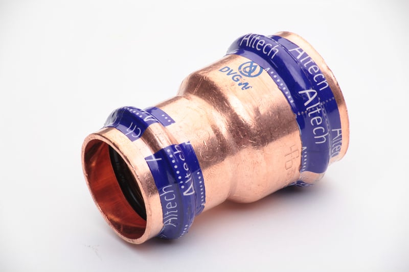 Putkiliittimet Puristussupistusmuhvi Altech 18x15mm CU