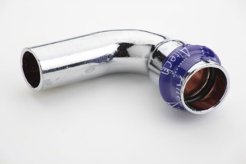 Putkiliittimet Puristuskäyrä 90° p-m 15mm kromi Altech
