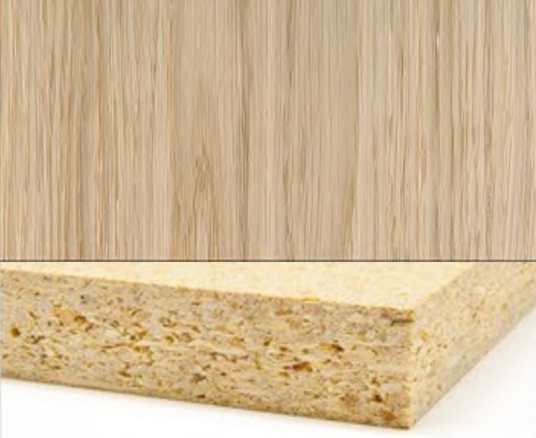 1 - Puu ja kipsilevyt Lastulevy P2 tammi viilutettu molemmin puolin 18x3045x1290mm